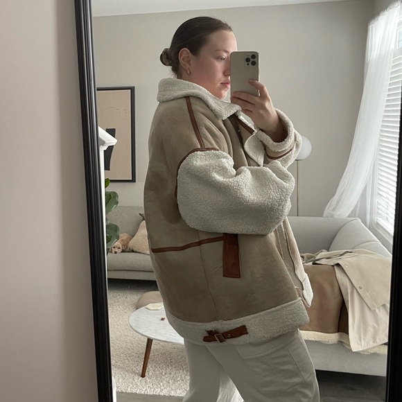 Pretty Little Thing Light Jacket - Picture 4 of 5